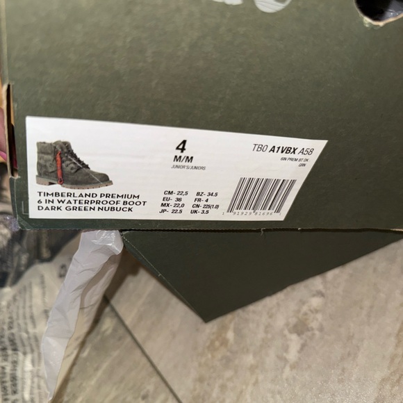 Timberland Green Boots Rugged Utility Style - Picture 2 of 2